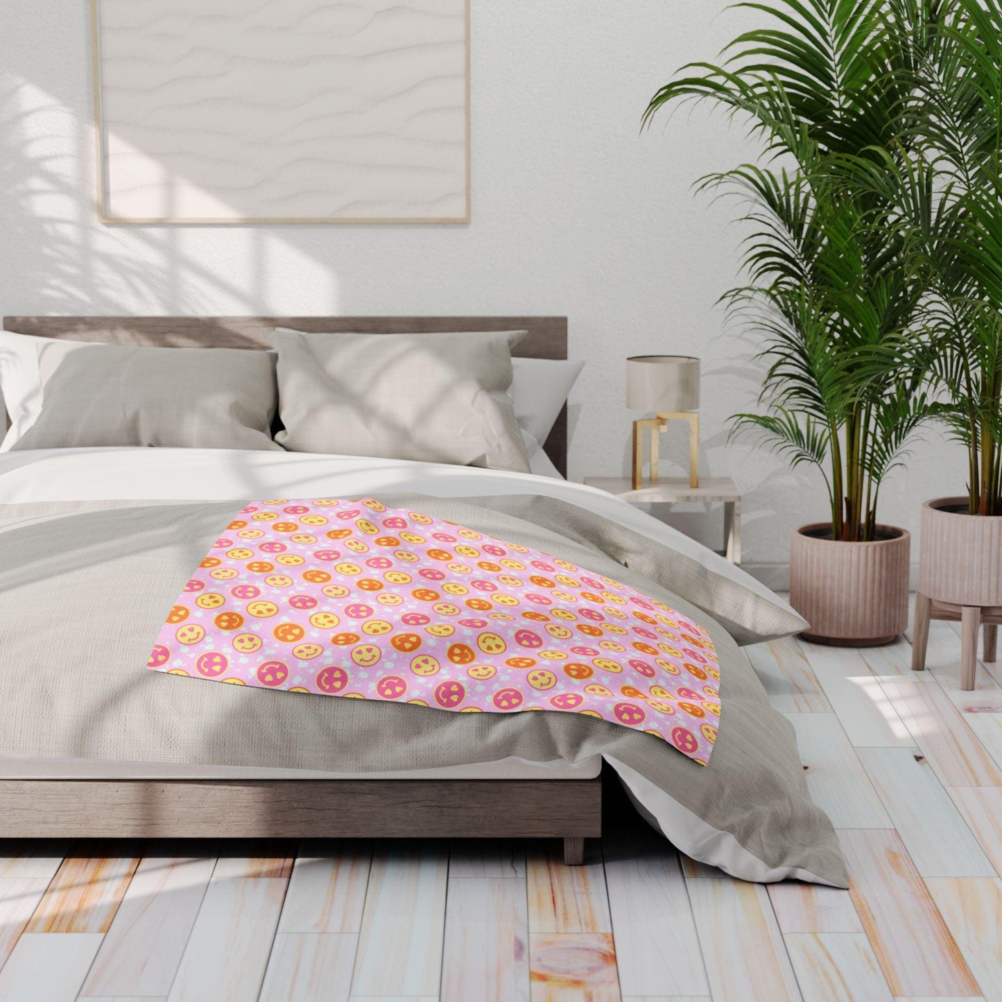 Smiley Faces Love Heart Eyes Pink Orange Yellow Printed Fleece Blanket Cozy Throw